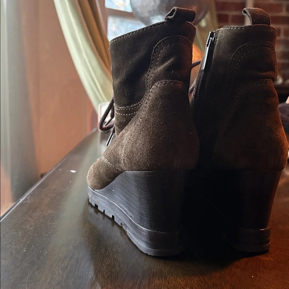 AQUATALIA “CHANCE” wedge bootie